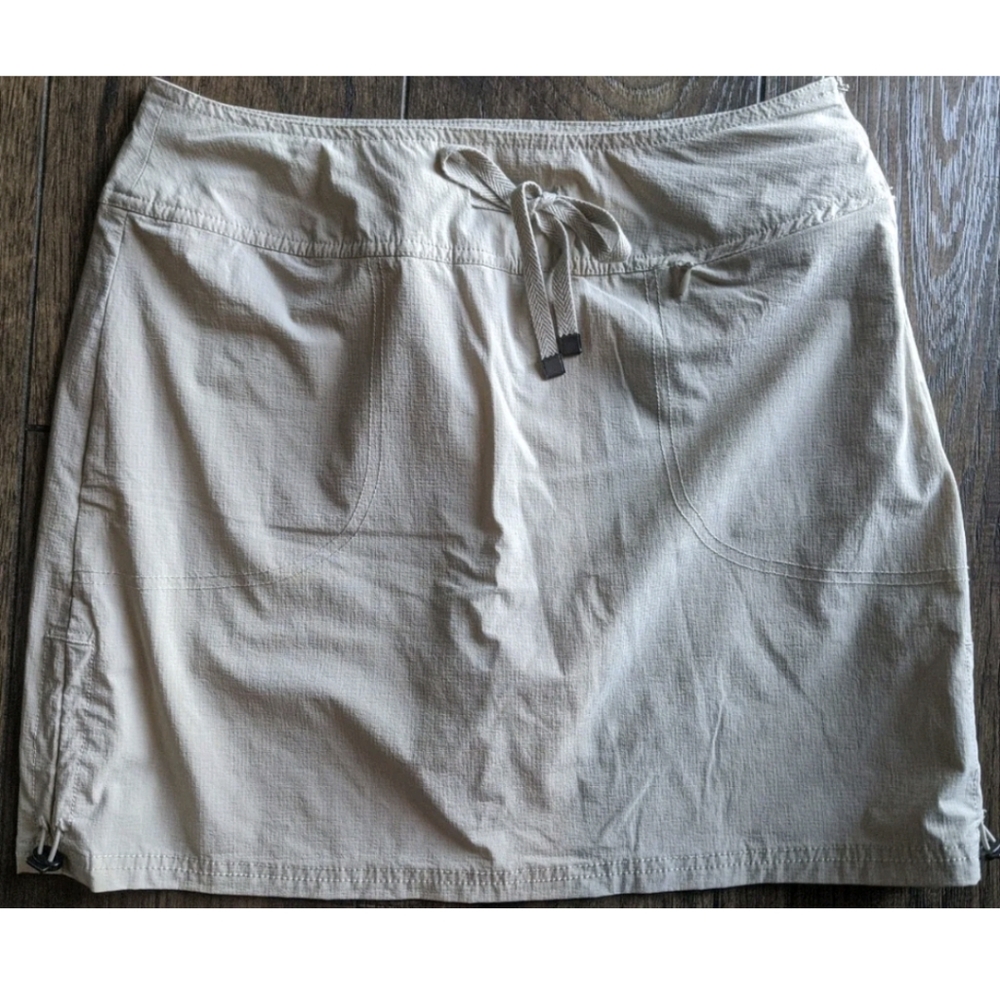 Green Tea Athletic Skort Tennis/Golf Skirt Khaki Side Bungee Pulls w/ Pocket Med